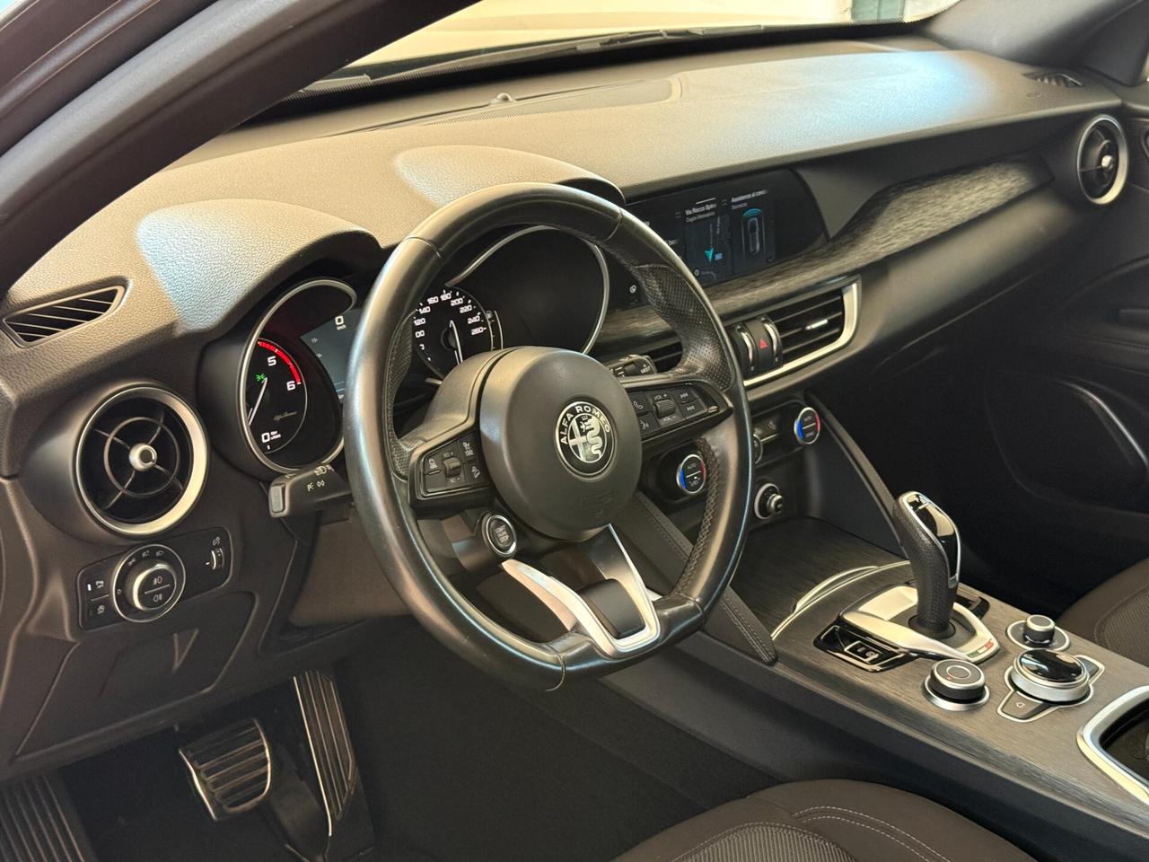 Stelvio 2.2 Turbodiesel 190 CV AT8 Q4 Business