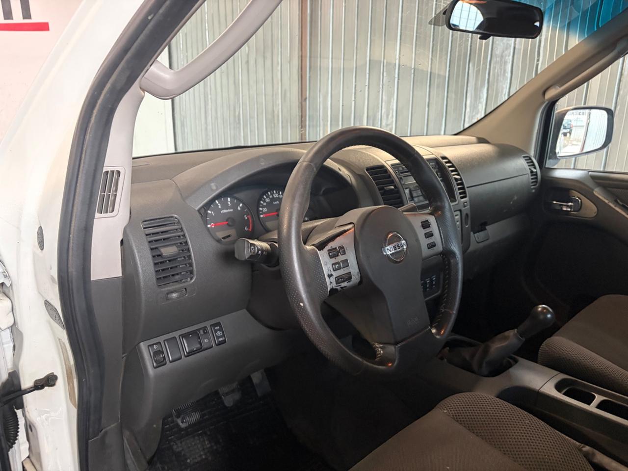 Nissan Navara 2.5 dCi 4 porte Double Cab LE
