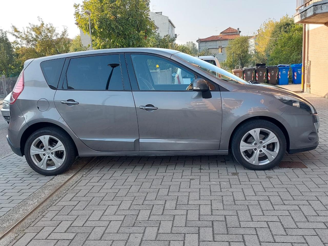 Renault Scenic Scénic X-Mod 1.5 dCi 110CV Luxe