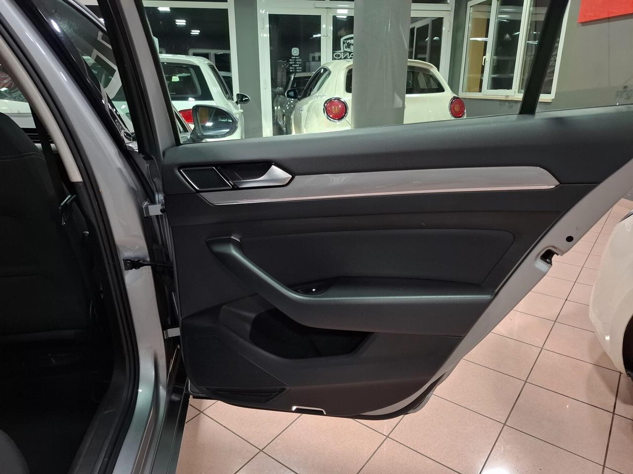 Volkswagen Passat 2.0 TDI EVO DSG