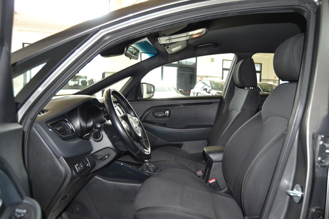 Kia Carens 1.7 CRDi 115 CV Class UniPro/KmDoc/Cruise