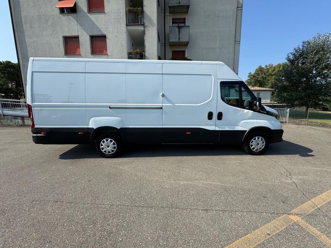 Iveco Daily 35S #6611