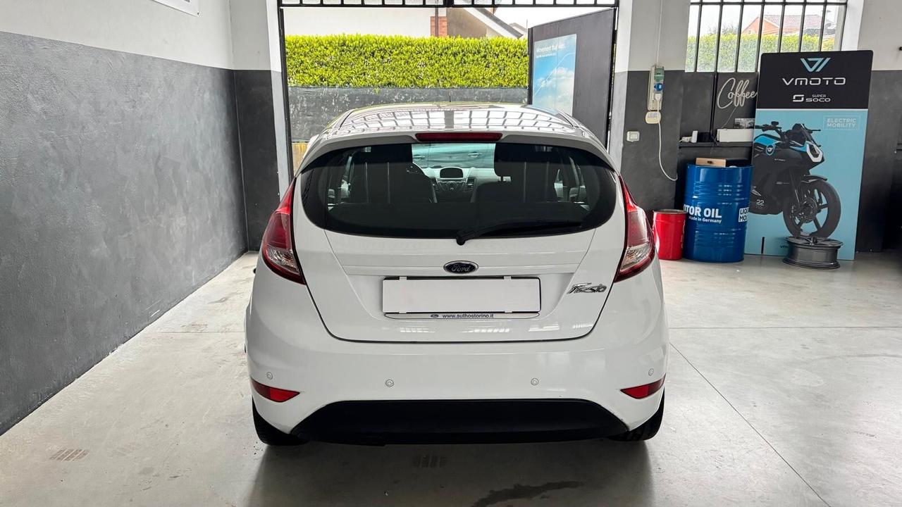 Ford Fiesta 1.5 TDCi 75CV 5 porte Titanium