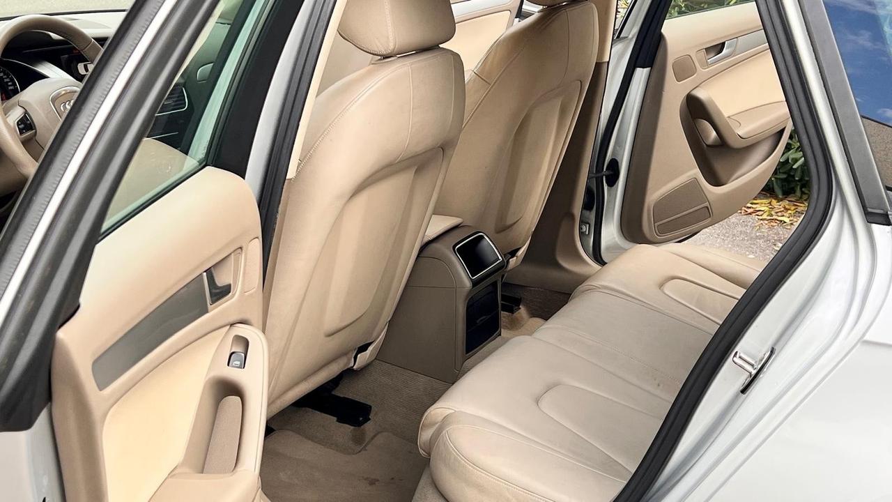 Audi A4 Avant 2.0 TDI 143CV cambio automatico Unico Prop