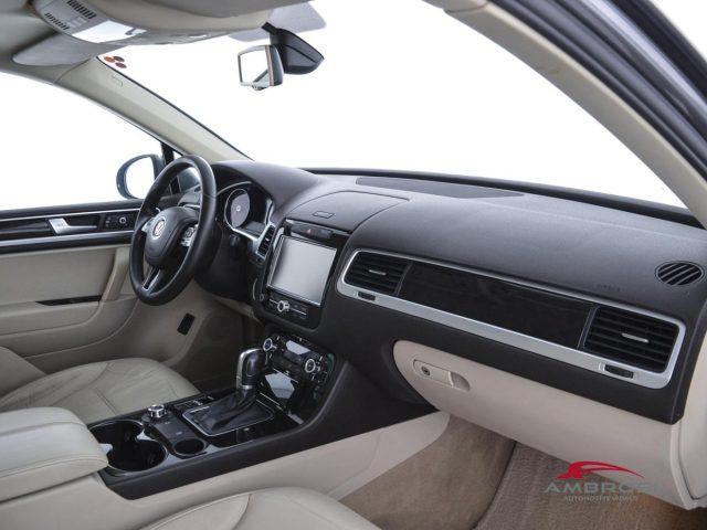 VOLKSWAGEN Touareg 3.0 TDI 245 CV tiptronic BlueMotion Technology - P