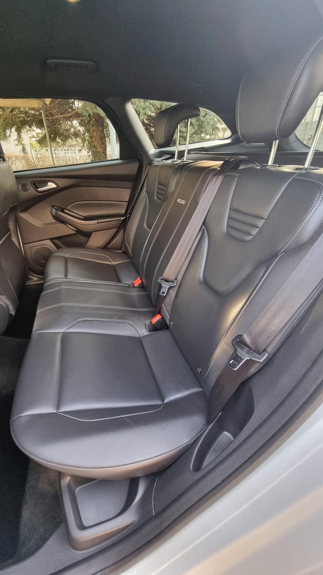 Ford Focus 2.0 EcoBoost 250 CV SW ST3