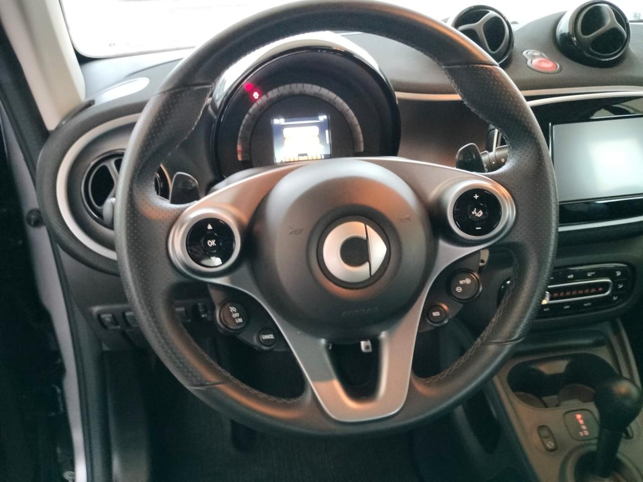 Smart ForTwo 70 1.0 twinamic Superpassion SOLO 8.000 KM !!!!!!!!!