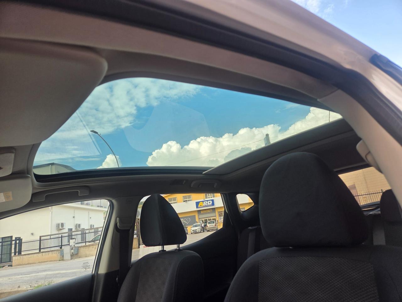 NISSAN QASHQAI TETTO PANORAMICO NAVIGAT TELECAM KMCERT