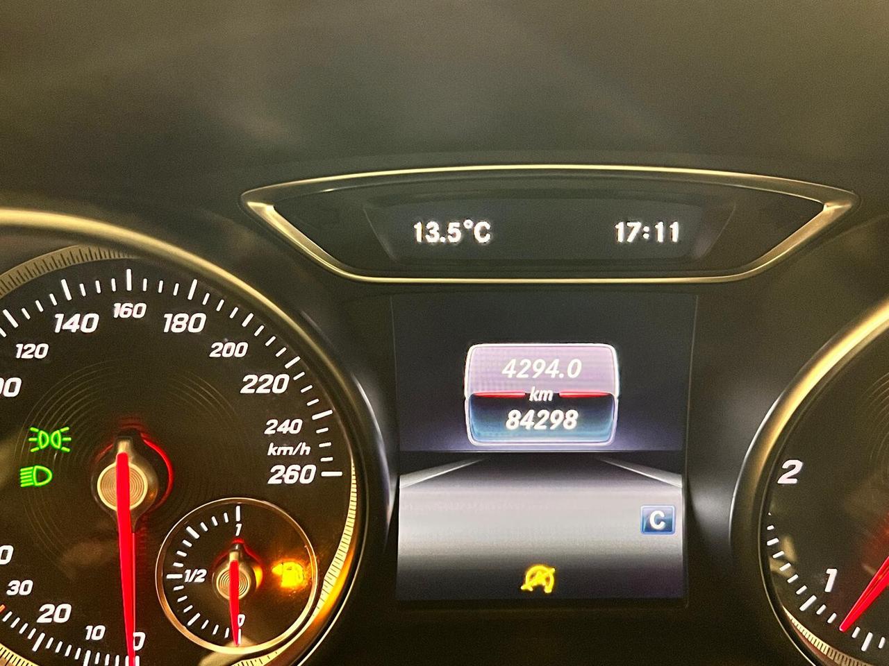 Mercedes-benz CLA 200 d Premium 80000 KM
