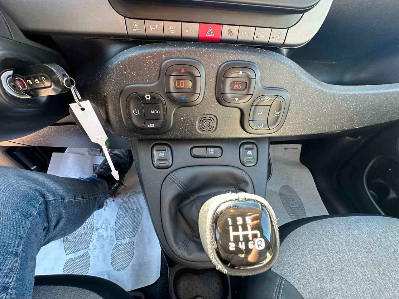 Fiat Panda 1.0 FireFly S&S Hybrid City Cross