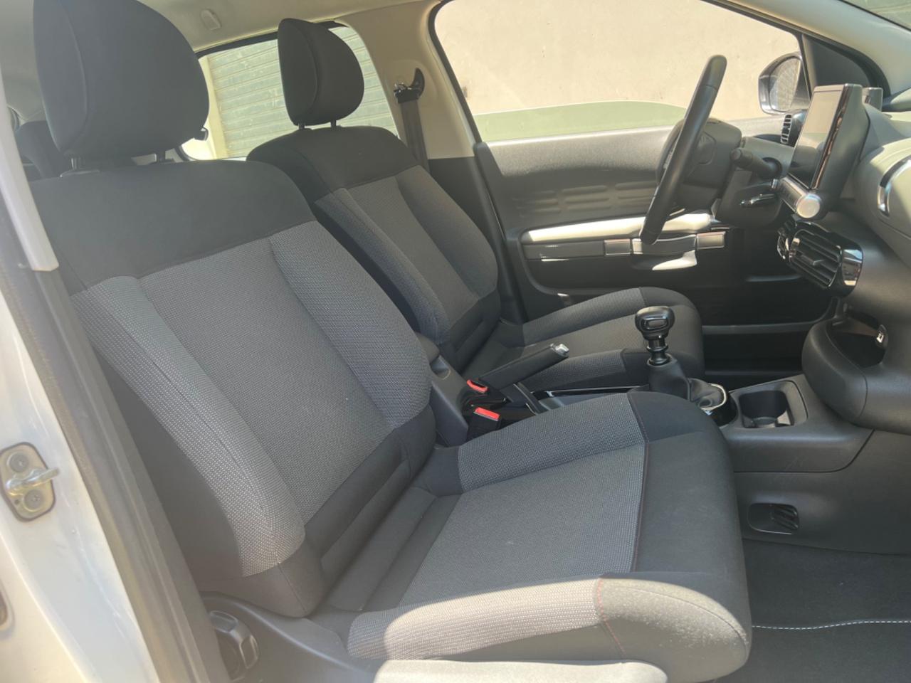 Citroen C4 Cactus BlueHDi 100 S&S Shine Pack