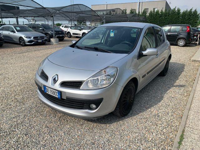 RENAULT Clio 1.4 16V 5 porte Confort
