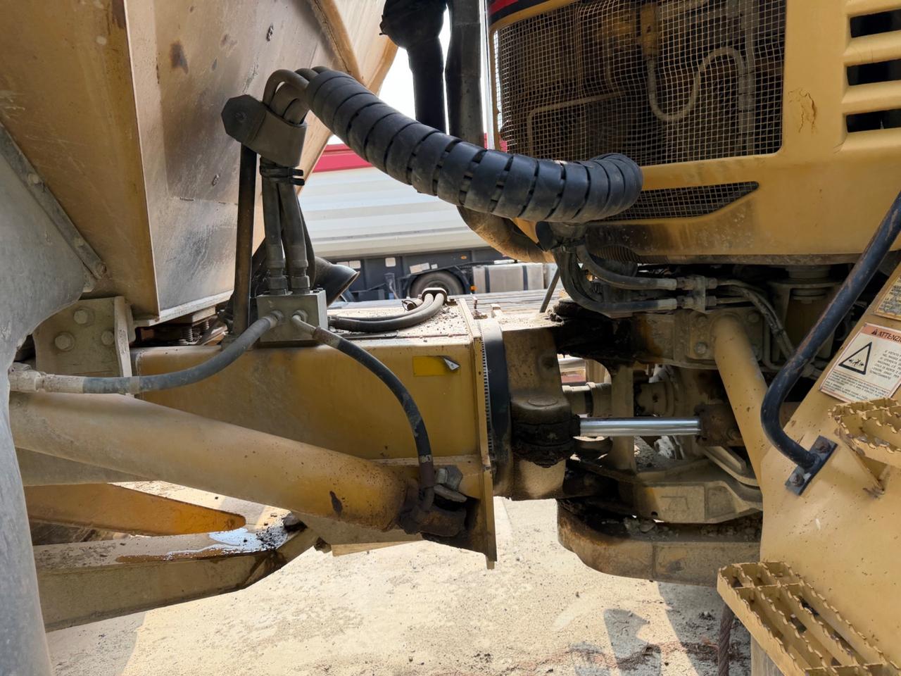 Dumper Cat 730 6x6