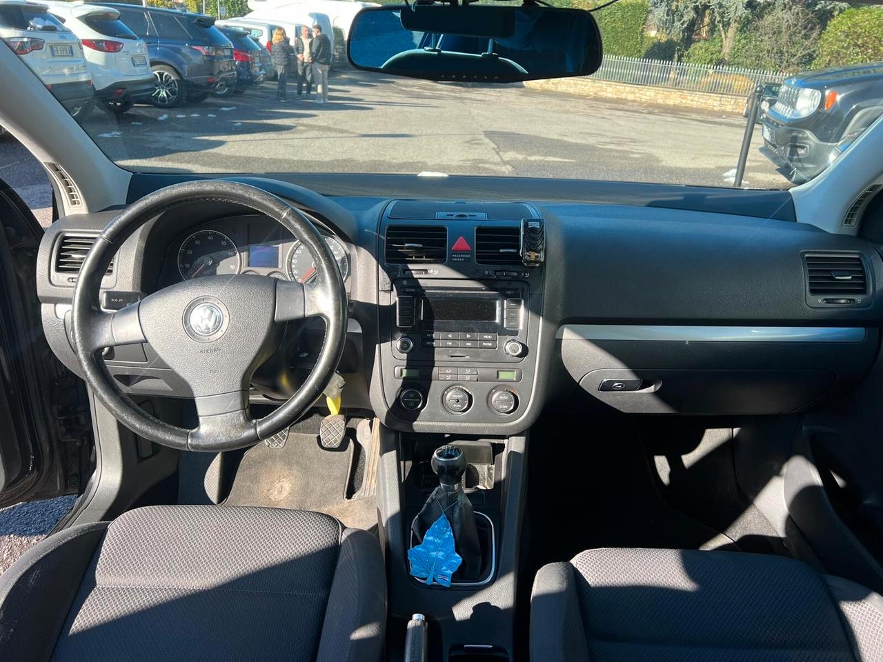 Volkswagen Golf 1.6 16V FSI 5p. Comfortline