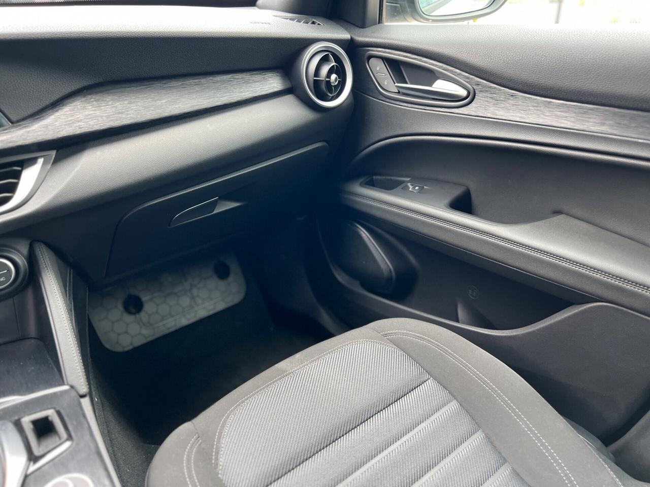 Alfa Romeo Stelvio 2.2 190 CV AT8 Q4 Super Business/ STRAFULL
