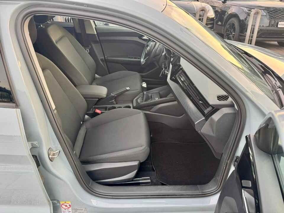 AUDI A1 SPORTBACK 30 TFSI Identity Black 110 CV