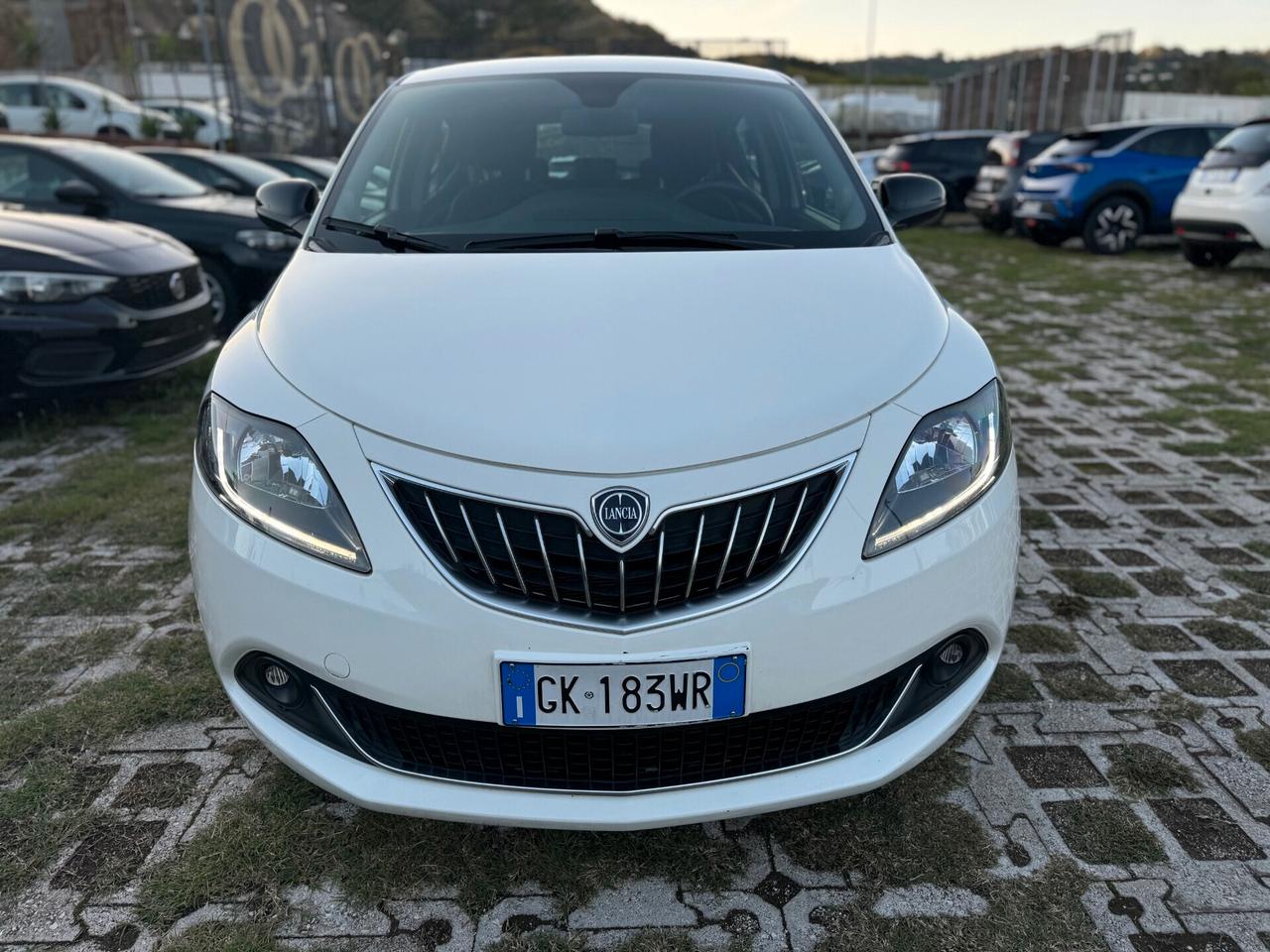 Lancia Ypsilon 1.0cc 70cv Hybrid Ecochic Gold