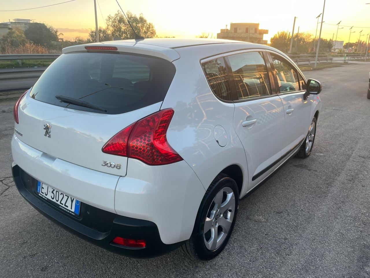 Peugeot 3008 2.0 HDi Unipro Business 2011