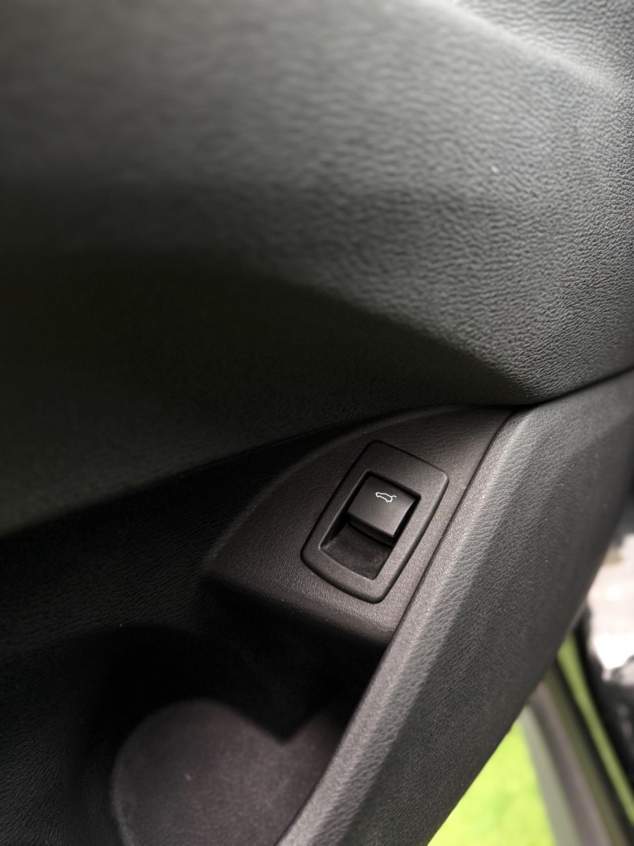 Bmw X1 sDrive18d xLine TOTAL BLACK