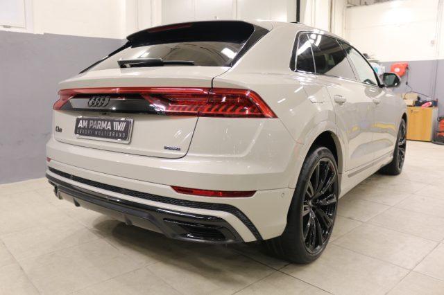 AUDI Q8 55 TFSI quattro tiptronic Sport PLUS S-LINE