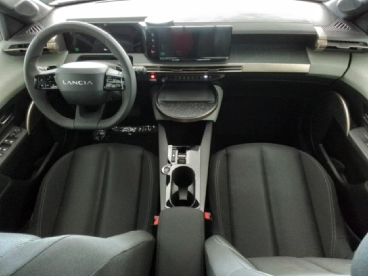 Lancia Ypsilon 1.2 HYBRID 100cv