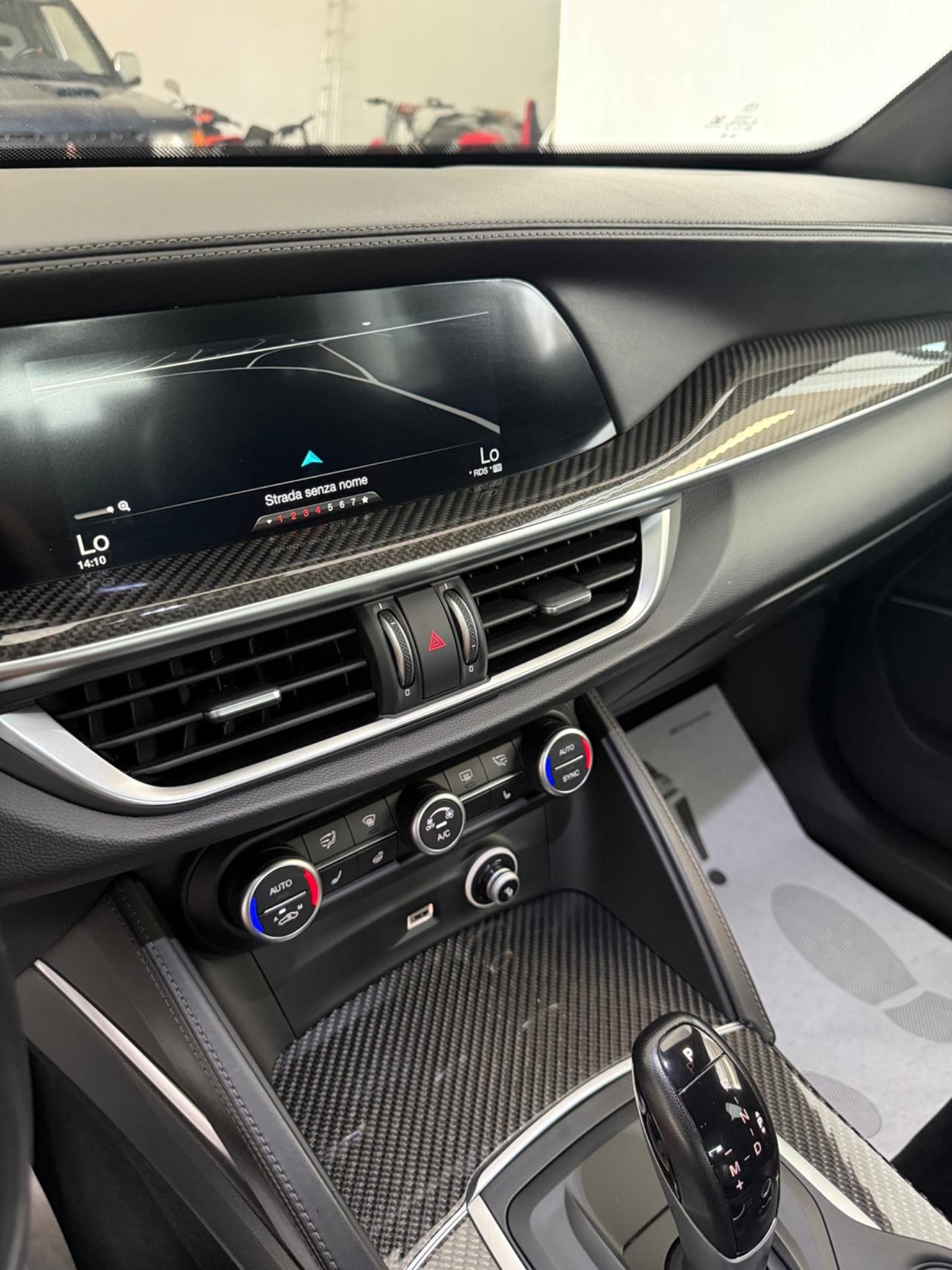 Alfa Romeo Stelvio 2.9 Bi-Turbo V6 510 CV AT8 Quadrifoglio
