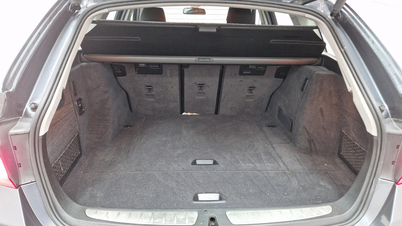 Bmw 318 318d Touring Business Advantage aut.
