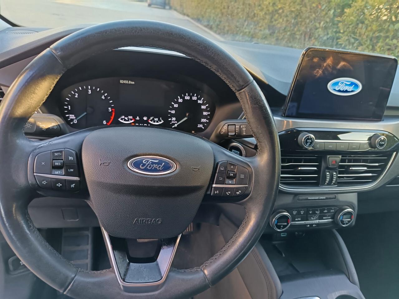 Ford Kuga 1.5dci Titanium automatica