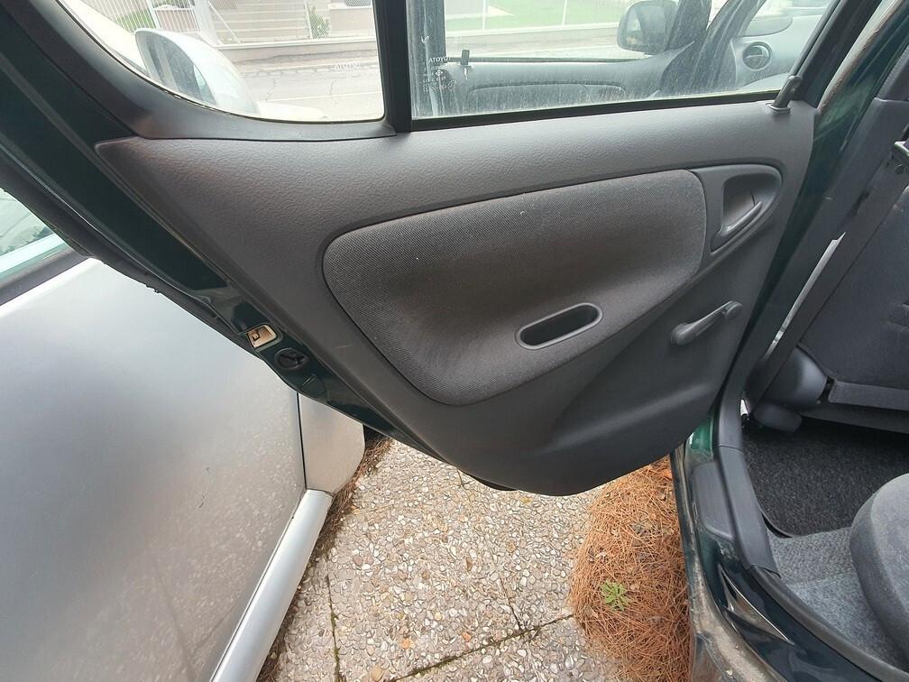 Toyota Yaris 1.4 Tdi D4D 5p. Sol