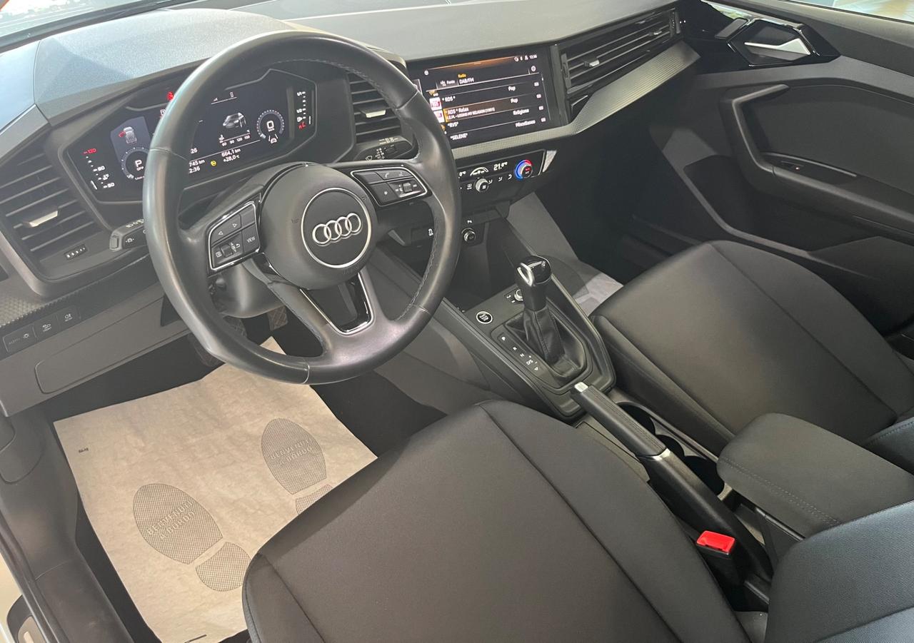 Audi A1 allstreet 30 TFSI S tronic Identity Contrast