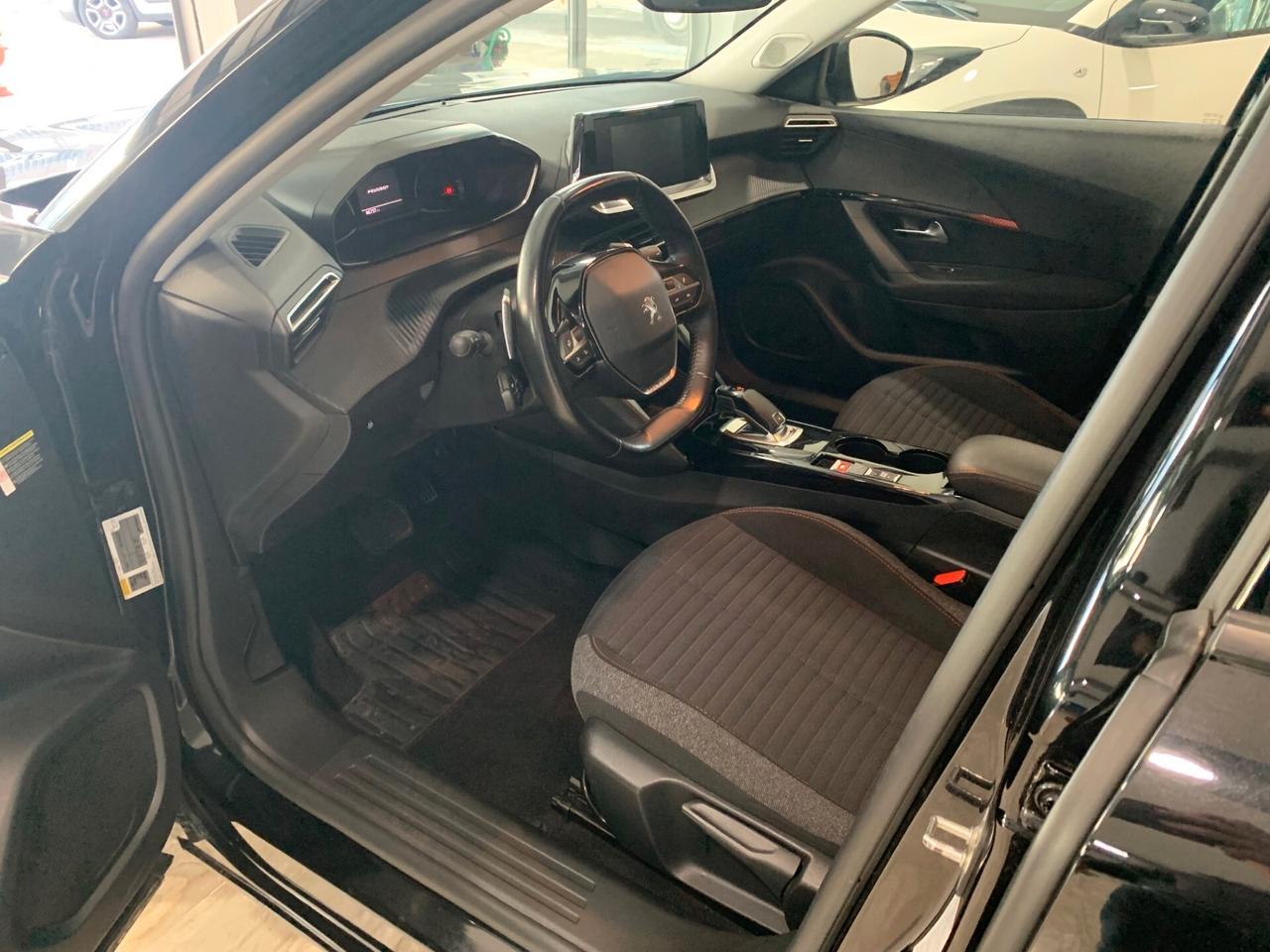 Peugeot 2008 PureTech 130 S&S EAT8 Active Pack