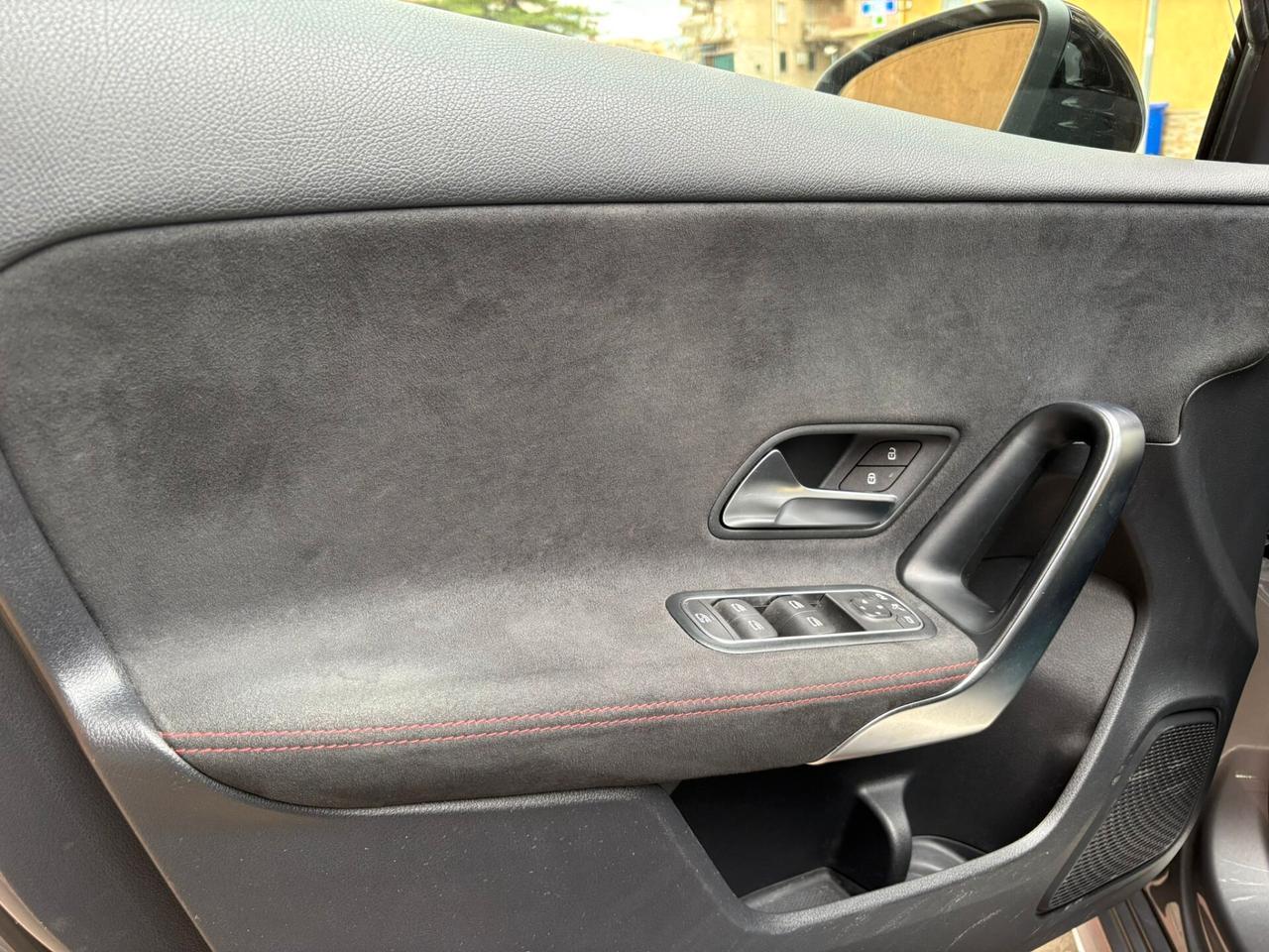 Mercedes-benz A 180 d Premium AMG