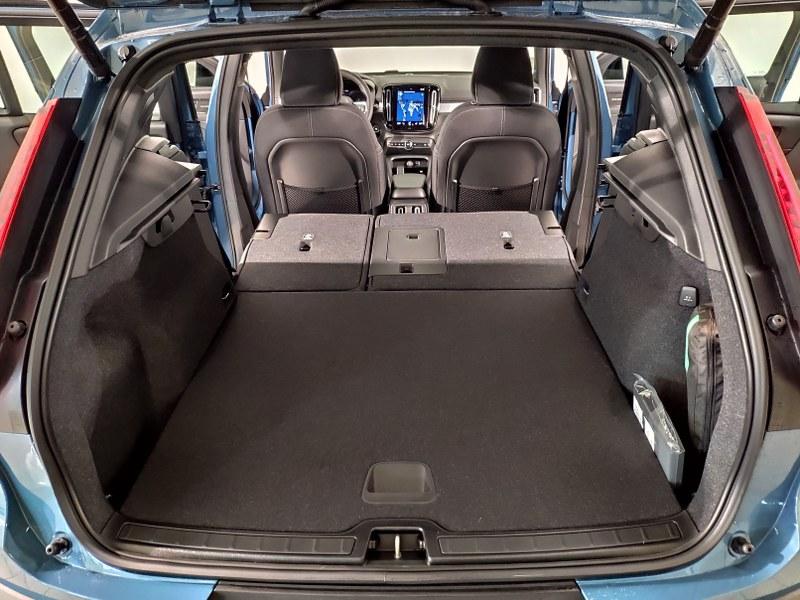 VOLVO Xc40 B3 Mild Hybrid Automatico Plus Dark