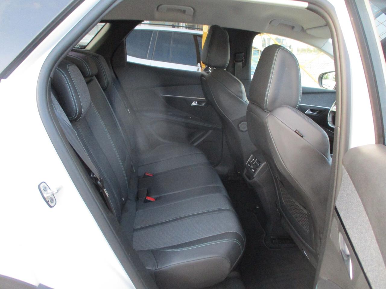 Peugeot 3008 BlueHDi 130 S&S EAT8 GT 2021