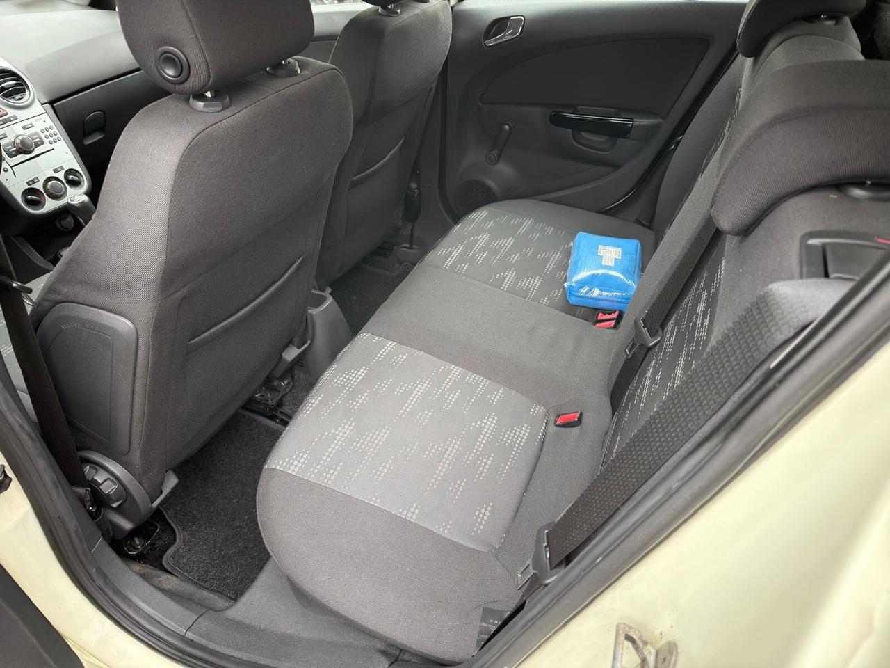 Opel Corsa 1.3 CDTI 75CV F.AP. 5 porte neopatentati - 2012