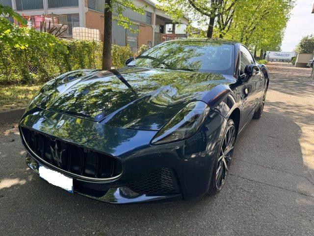 MASERATI GranTurismo V6 490 CV AWD Modena PERMUTE IVA ESPOSTA