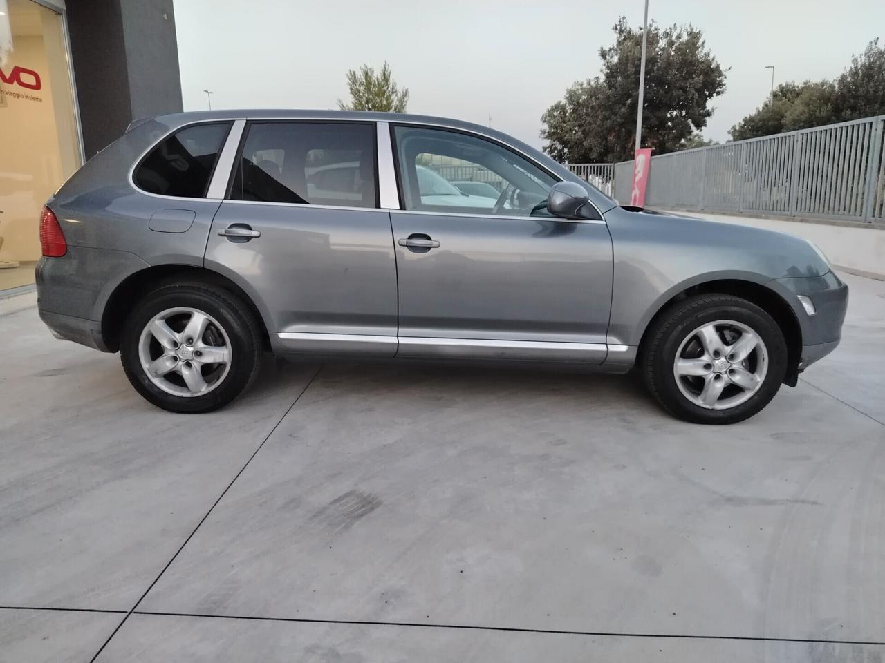 Porsche Cayenne 3.2 V6 cat GPL