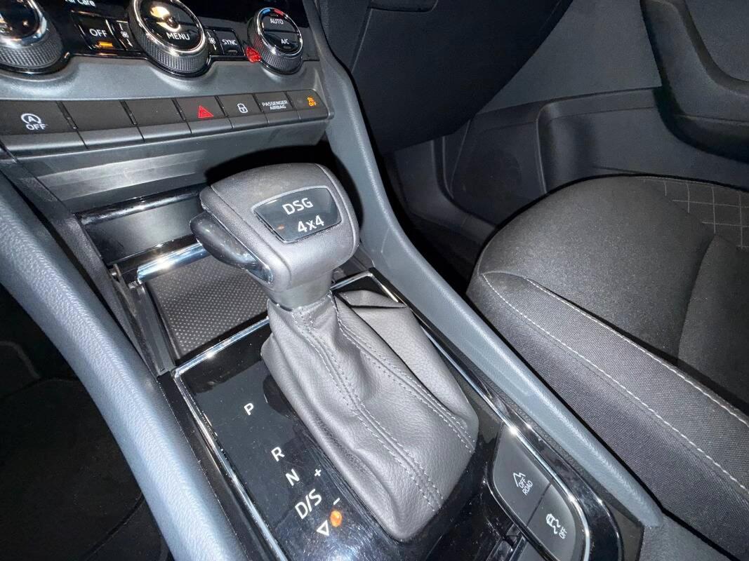 Skoda Karoq 2.0 tdi Style 4x4 190cv dsg