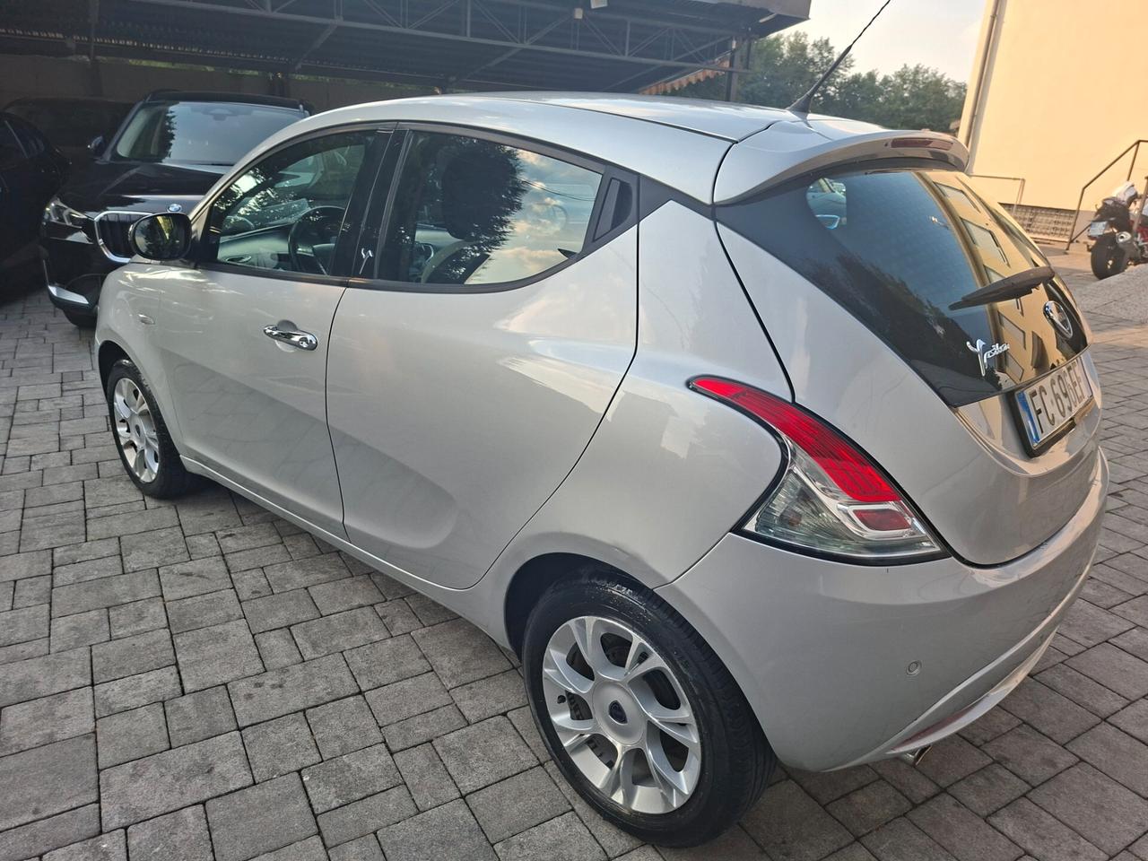Lancia Ypsilon 1.2 69 CV 5 porte Gold OTTIME CONDIZIONI