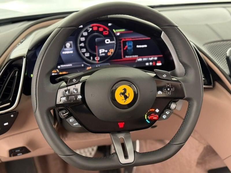 Ferrari Roma Roma Spider ** PRONTA CONSEGNA IVA ESPOSTA **