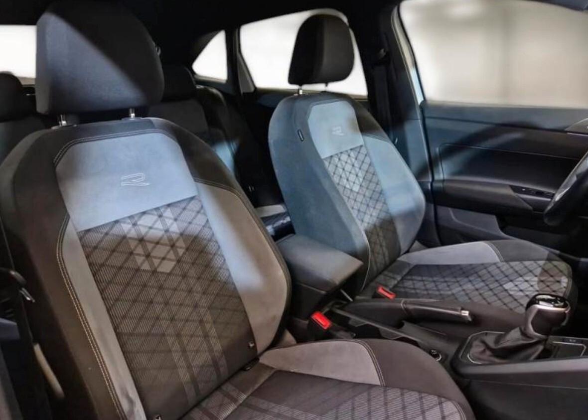 Volkswagen Taigo 1.0 TSI 110 CV DSG R-Line