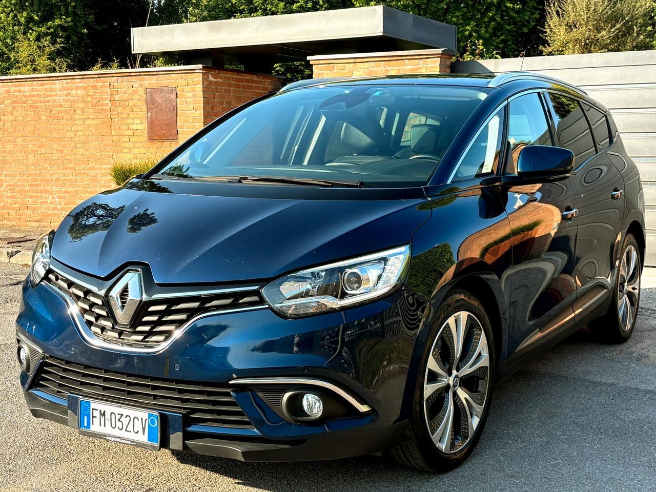RENAULT Gr. SCENIC 1.5D-7POSTI-126000km-EURO 6-FULL