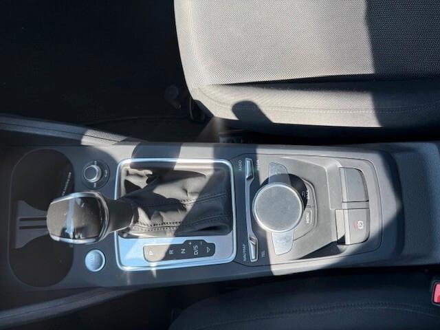 Audi Q2 35 TFSI S tronic Admired