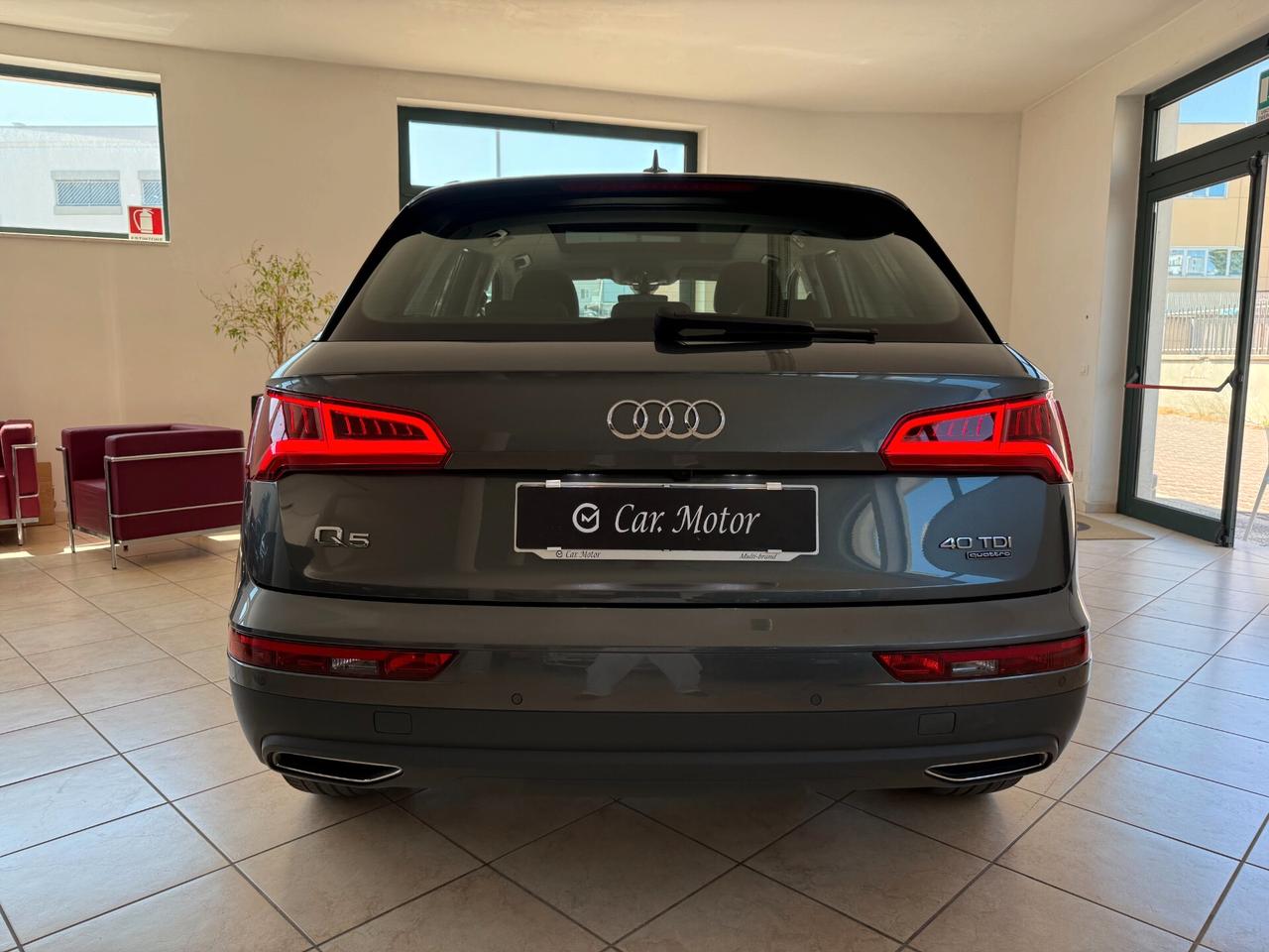 Audi Q5 2.0 TDI 190 CV quattro S tronic Business Sport