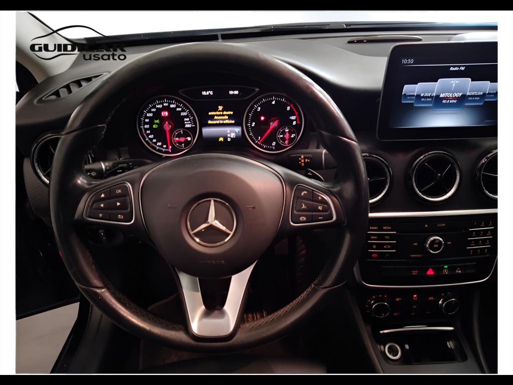 Mercedes-Benz Classe A - W176 - A 180 d Sport auto my16