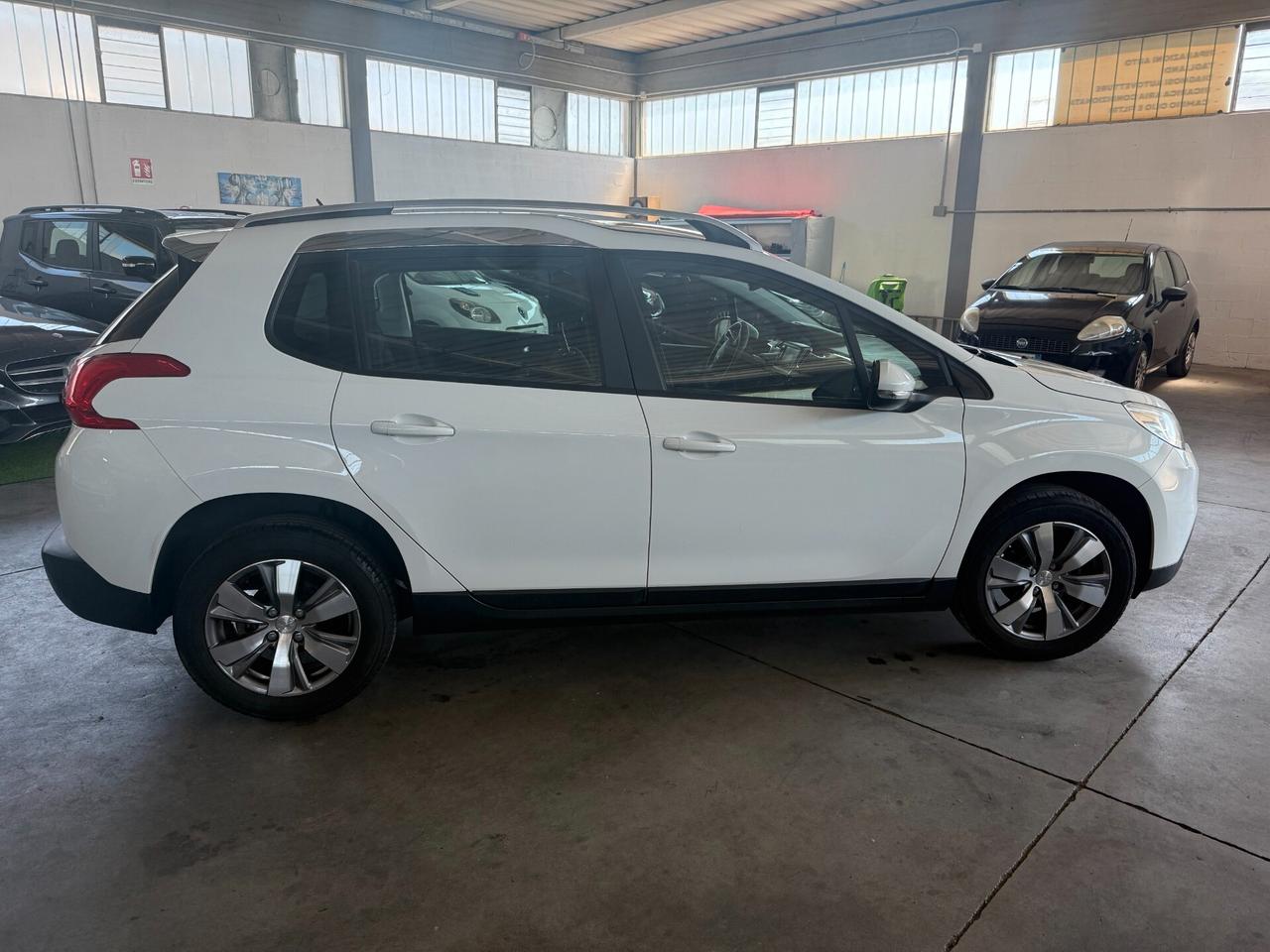 Peugeot 2008 PureTech 82 ETG5 S&S Allure