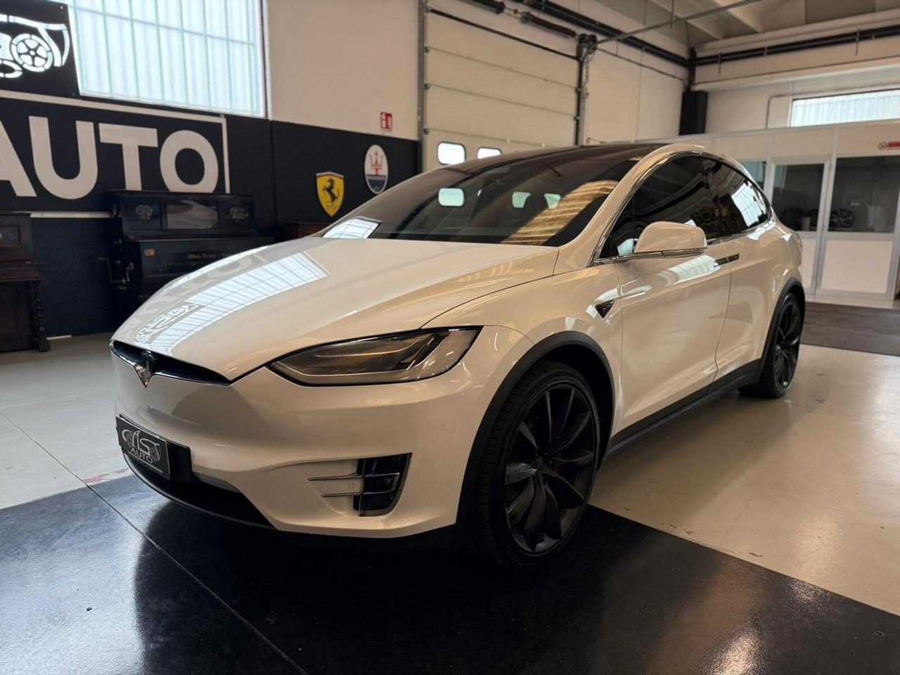Tesla Model X P100D Dual Motor Performance