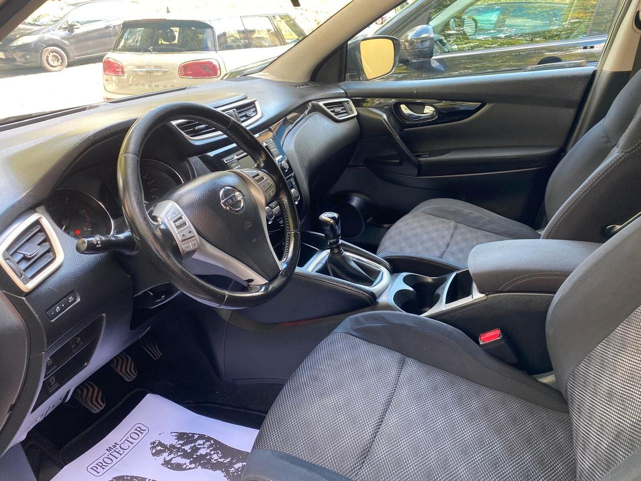 Nissan Qashqai 1.5 dCi Tekna 110CV GARANZIA 1 ANNO