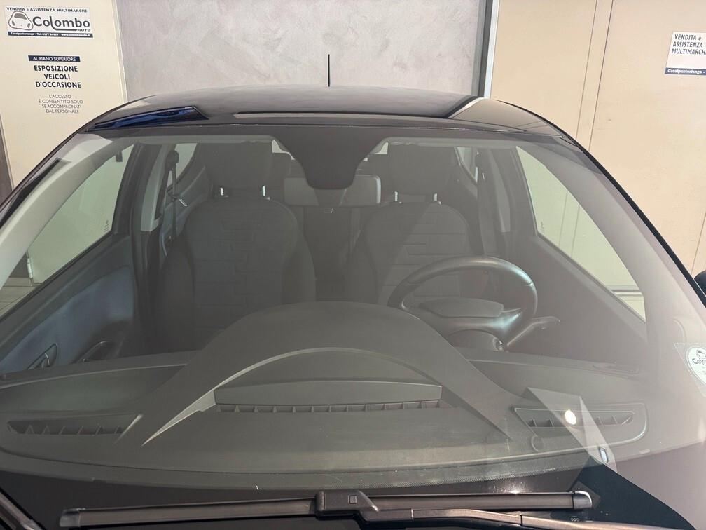Lancia Ypsilon 1.0 firefly hybrid Platino App Conn Cam 15" Neopat