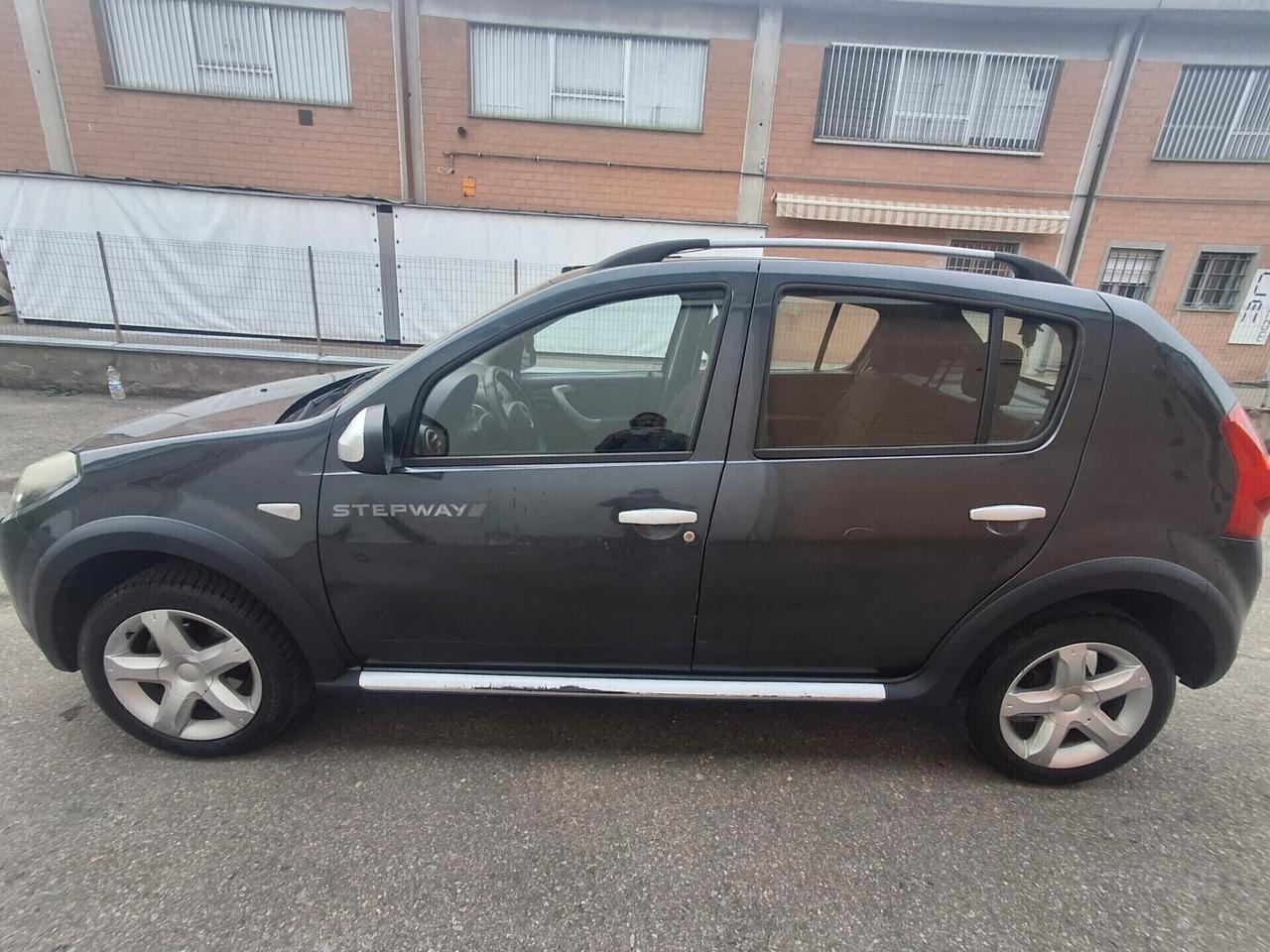 Dacia Sandero Stepway 1.6 8V GPL 85CV